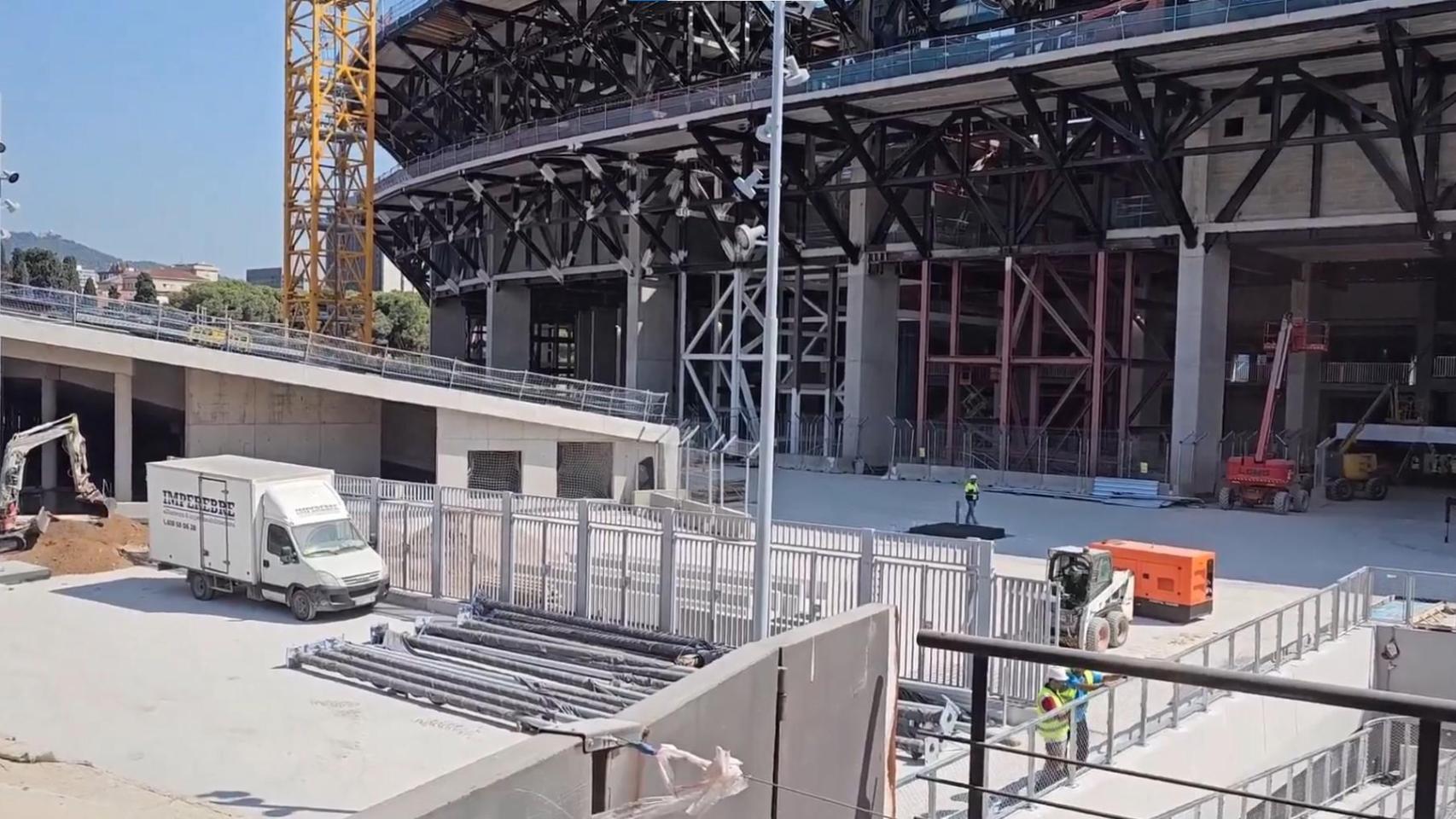 Los accesos del nuevo Camp Nou, limpios