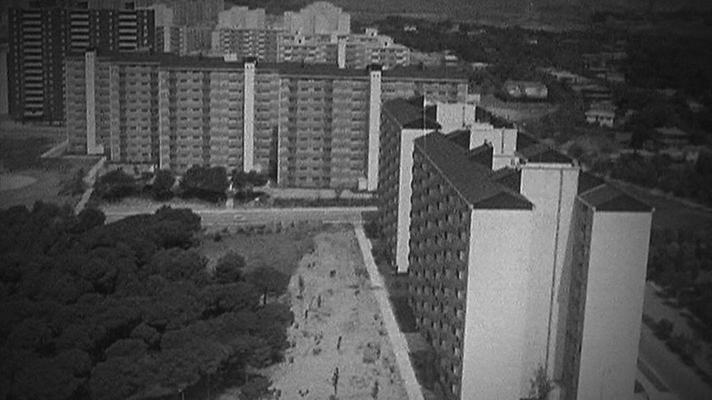 Viviendas construidas hace 50 años en la original Ciutat Badia