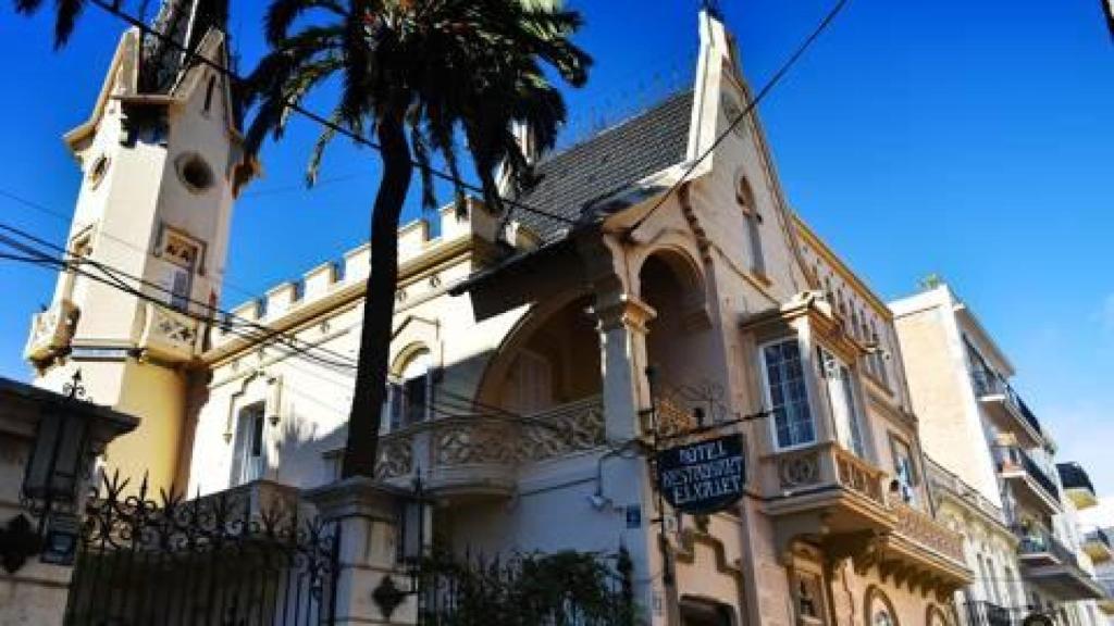 Un dels edificis modernistes de Sitges