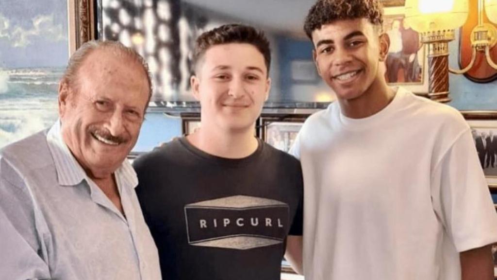 Imagen de Lamine Yamal visitando el restaurante Salamanca en Barcelona