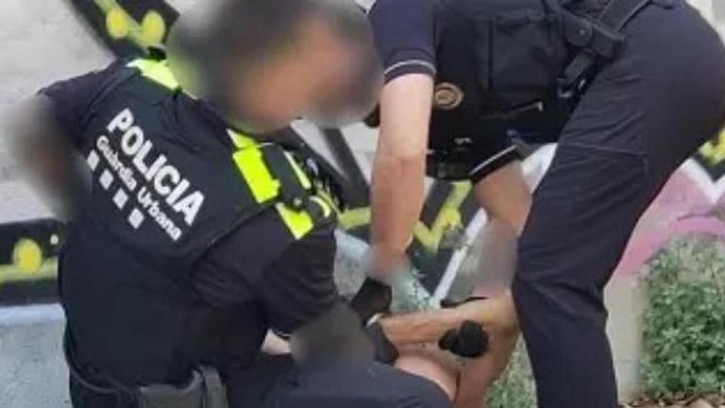 Imatge compartida per l'Alcalde de Badalona a les seves xarxes socials d'un operatiu a Llefà