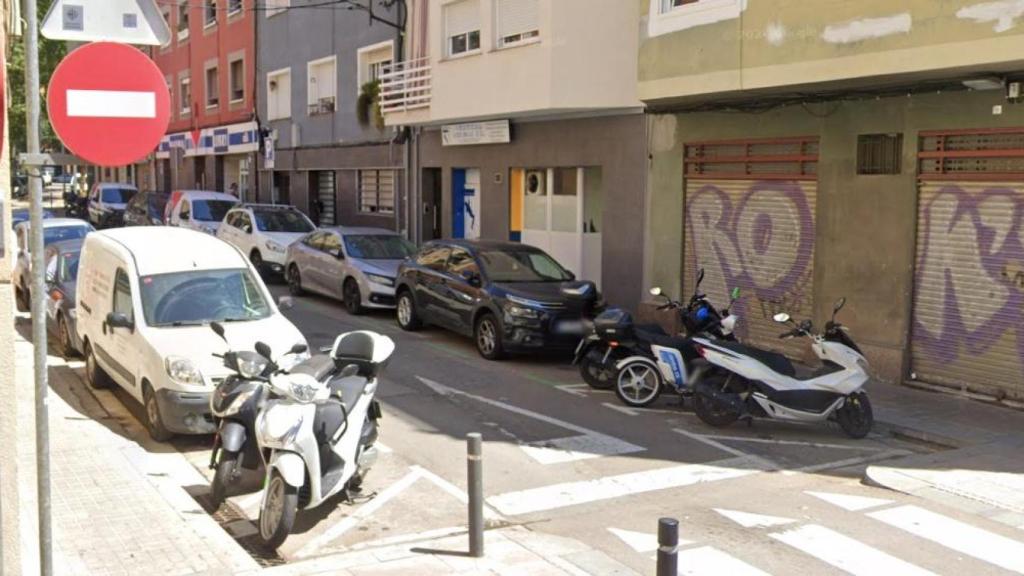 Vehicles al carrer de Santapau