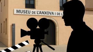 Fotomontaje con la imagen de fondo del Museu de l'anxova i de la sal de L'Escala donde se rodó parte de la película 'Emporion'