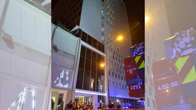 El hotel Marina de Badalona durante la intervención de los bomberos