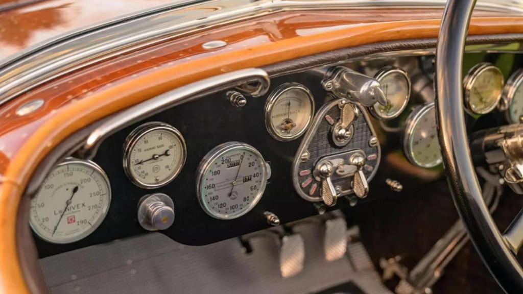 Interior del H6C 'Tulipwood' Torpedo, de Hispano Suiza