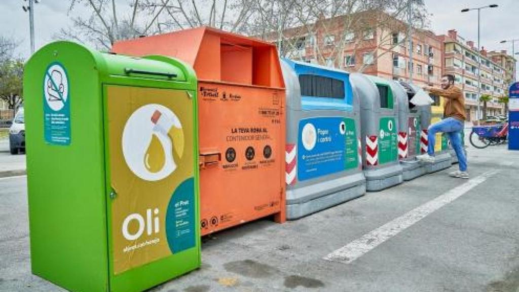 Contenedores en El Prat de Llobregat