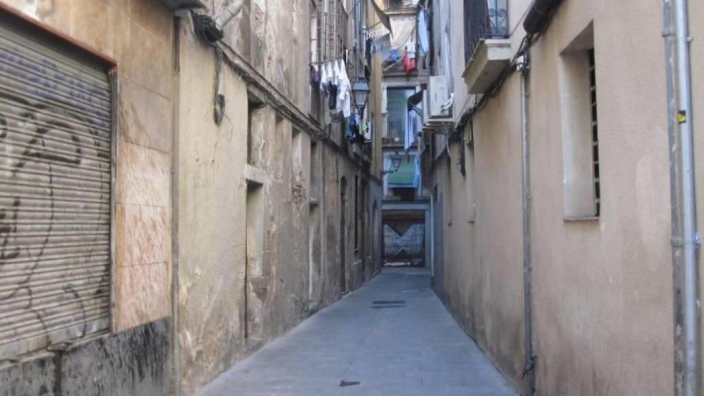 La calle Malnom del Raval donde los vecinos evitaron una okupación