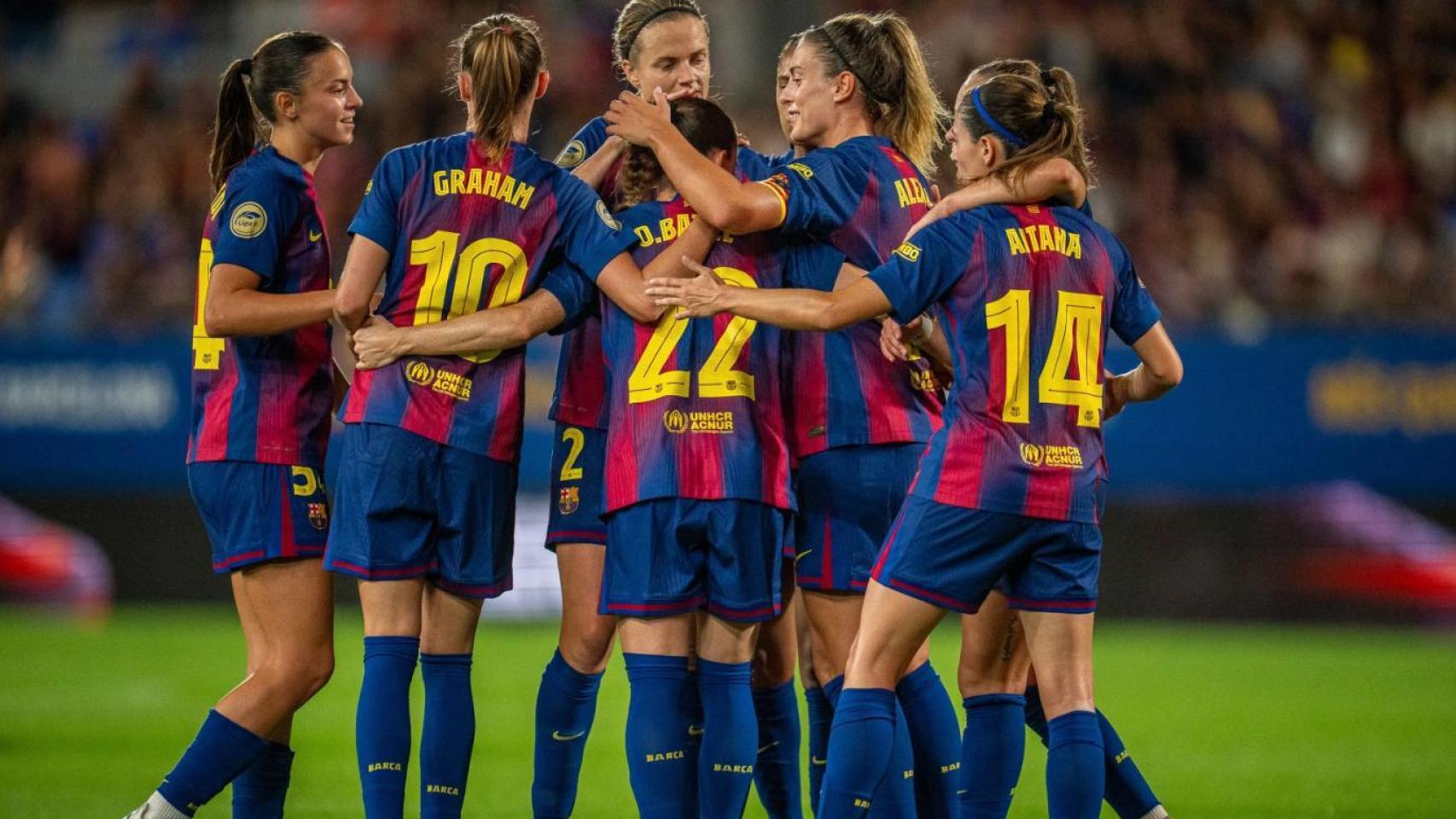 Las jugadoras del Barça Femenino celebran un gol contra el Alhama