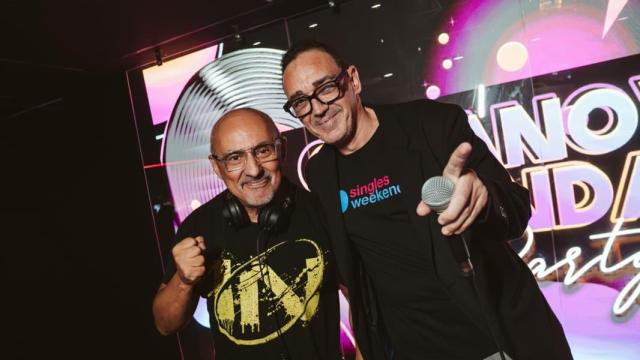 El DJ Raúl Orellana y el promotor Julián Buenavista en el tardeo 'Casanova's Sunday Party' de Barcelona
