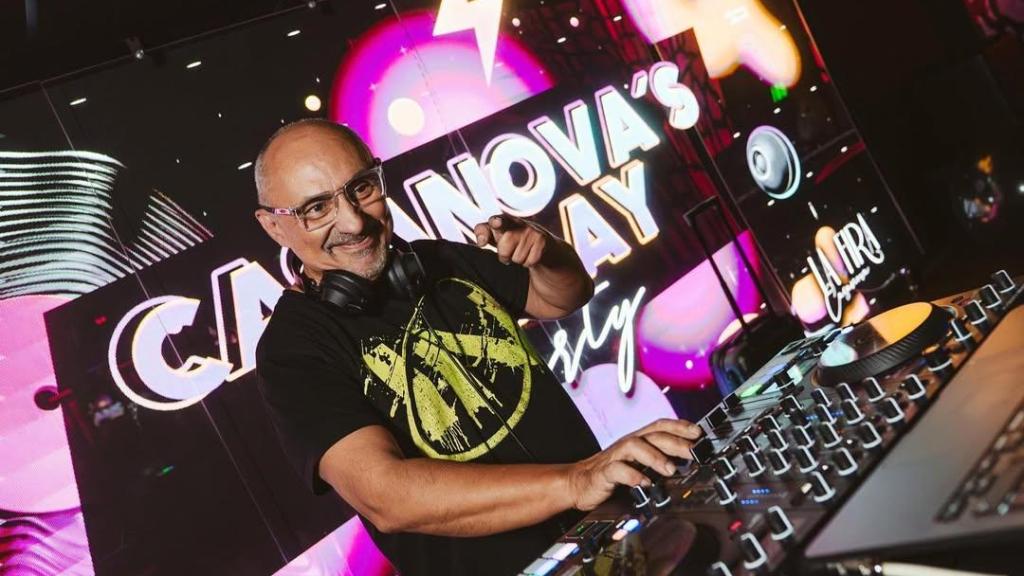 Raúl Orellana, DJ en el tardeo de Barcelona 'Casanova's Sunday Party