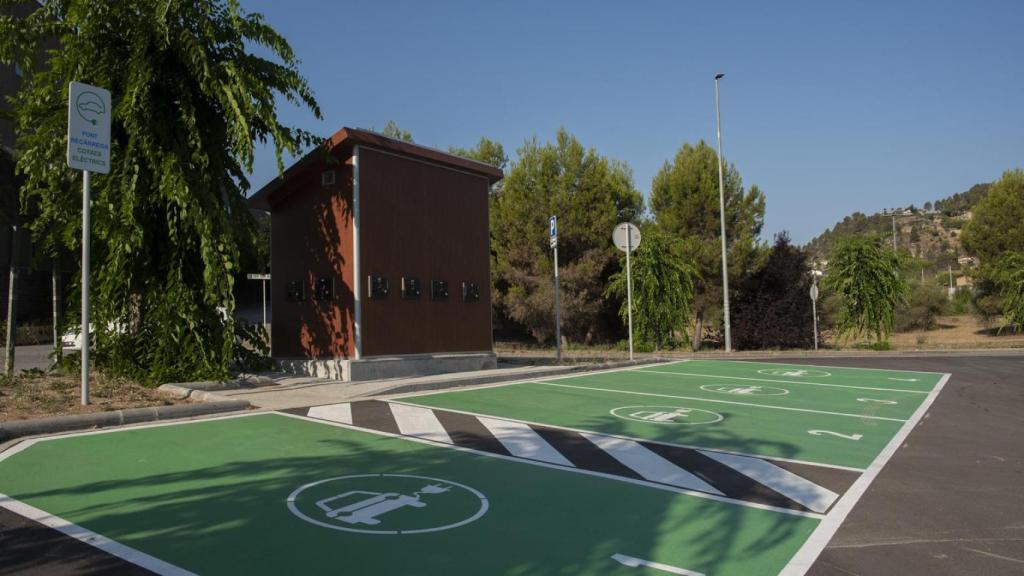 Aparcamiento para camiones en la zona de los polígonos La Fàbrica y Pla del Camí de Castellgalí