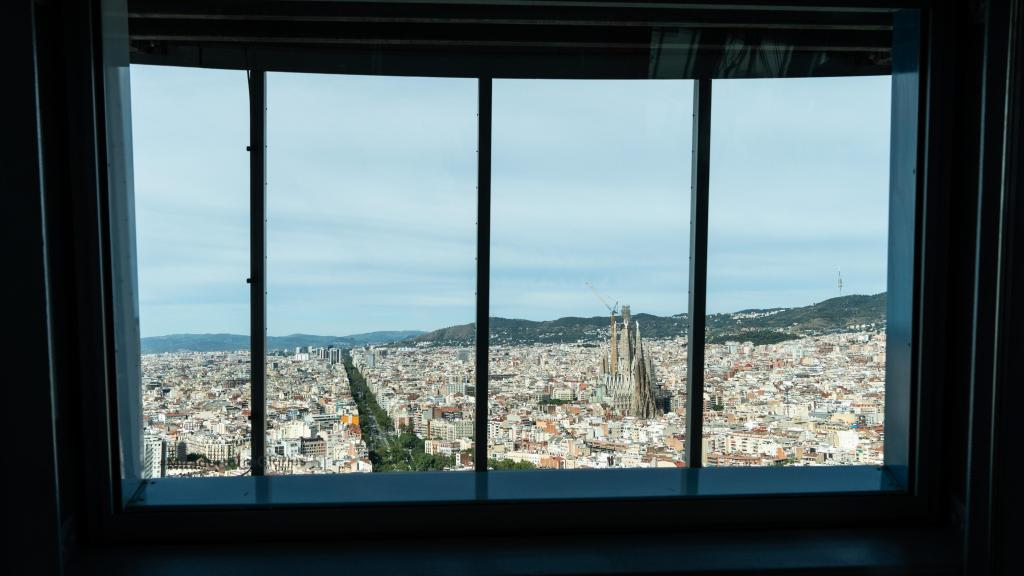 Vistes a la Sagrada Família des del Mirador Torre Glòries