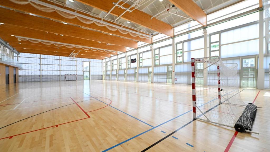 Interior del polideportivo de L'Illa