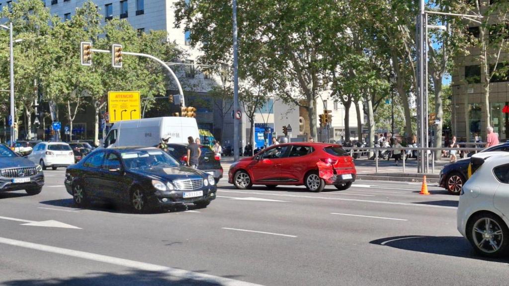 Els cotxes implicats en la col·lisió a la Diagonal