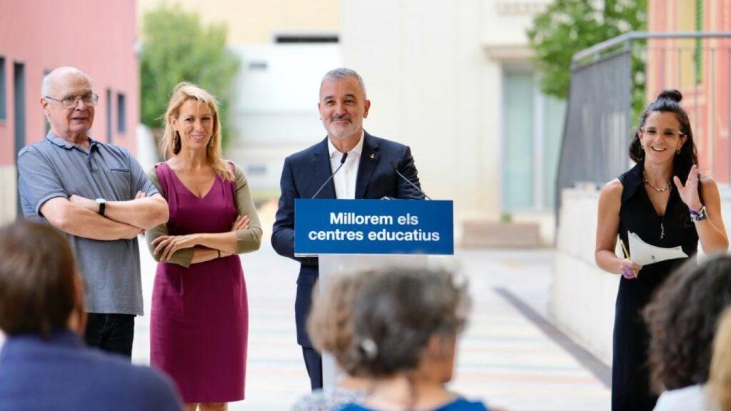 Jaume Collboni este jueves en la rueda de prensa sobre la inversión municipal en centros educativos