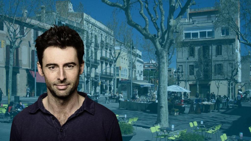 Montaje de Bruno Oro con su barrio de fondo