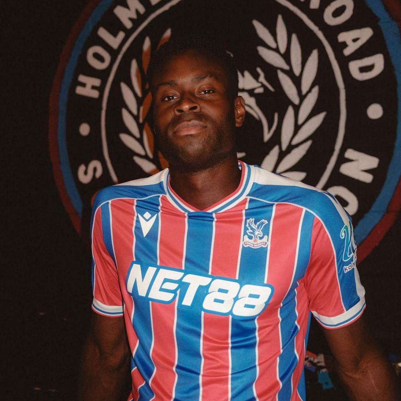 Marc Guéhi con el Crystal Palace