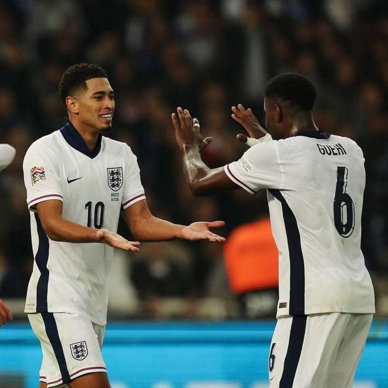 Jude Bellingham y Marc Guéhi con la selección inglesa