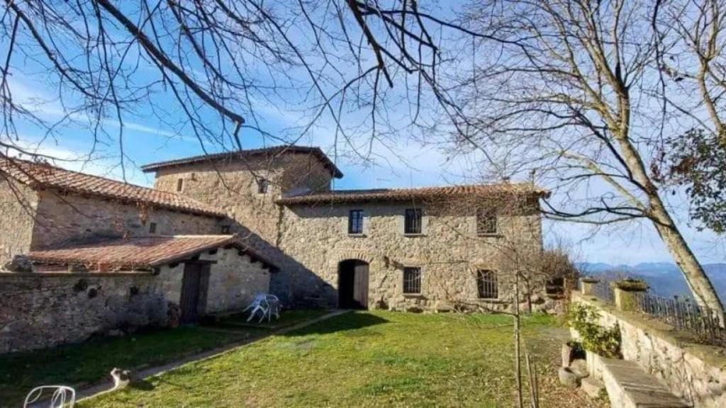 Entrada al Castell de Llaés