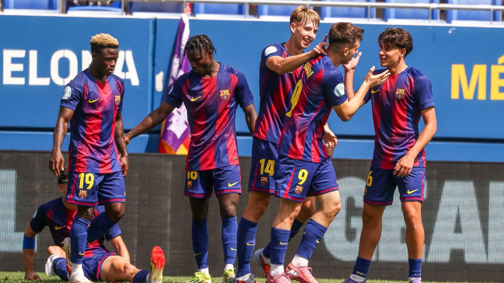 El Barça B celebra la victoria ante el Porreres, en el primer partido en Segunda RFEF