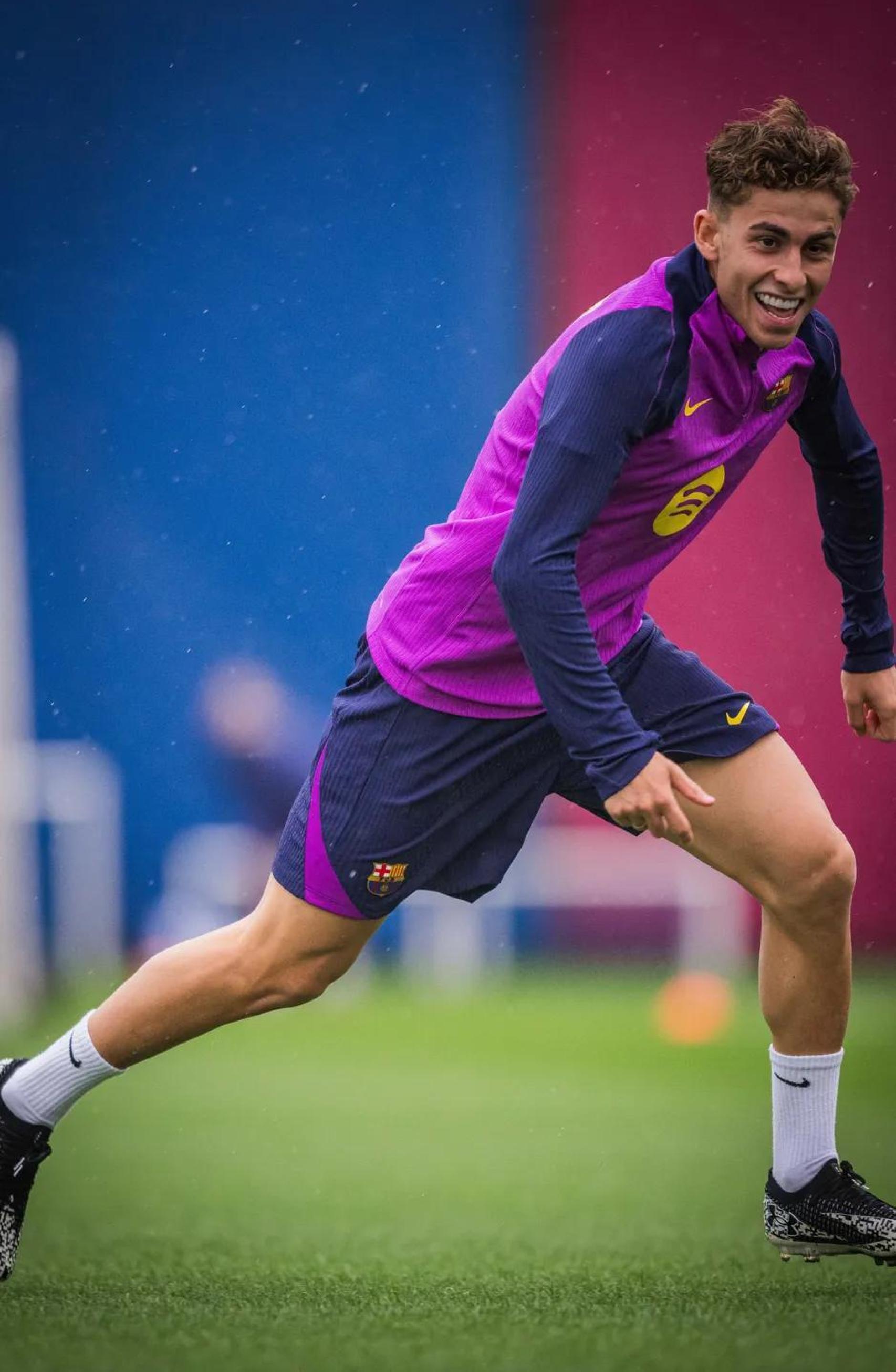 Fermín López, sonriente en el entrenamiento del Barça