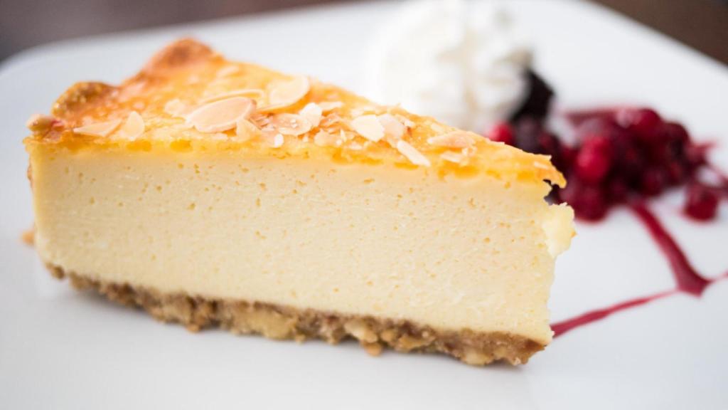 Porción de tarta de queso