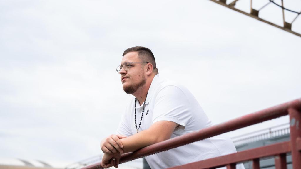 Gabriel Moreno, president del Sant Adrià CF, durant l'entrevista amb Metròpoli