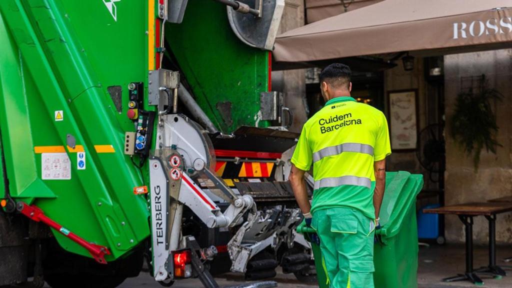 Un treballador de la neteja a Barcelona