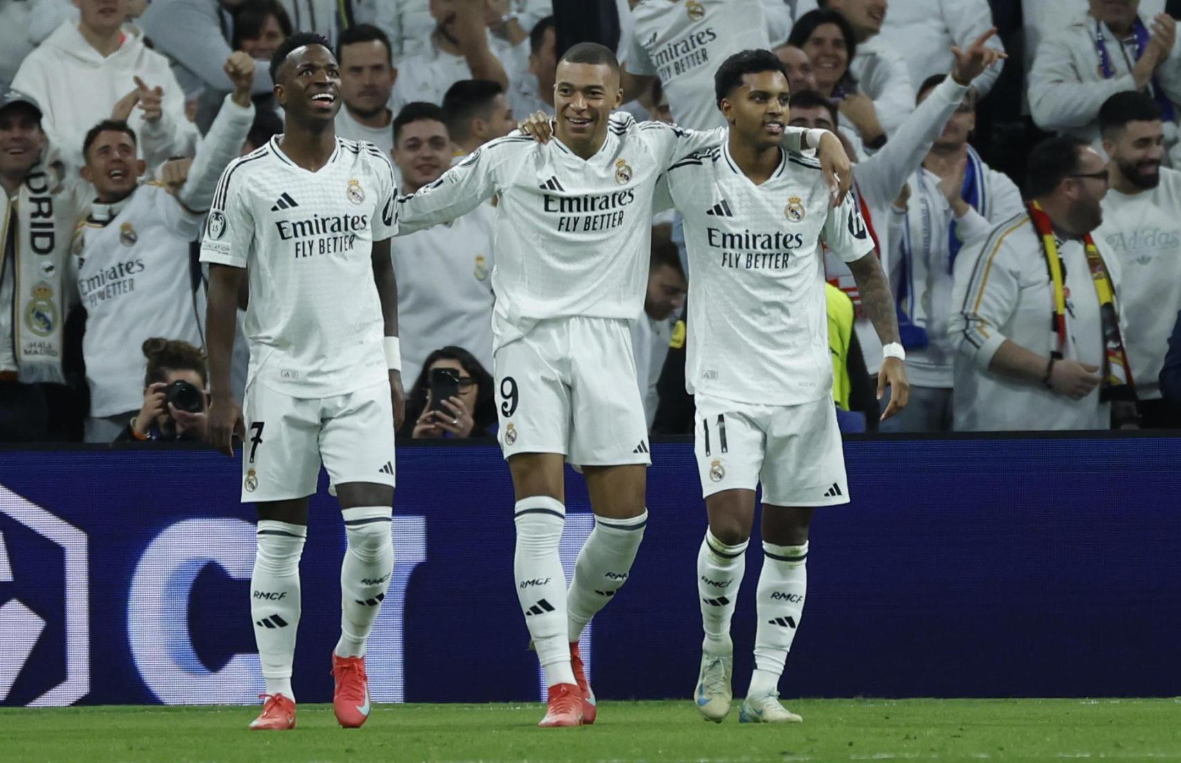 Vinicius, Mbappé y Rodrygo celebran un gol del Real Madrid