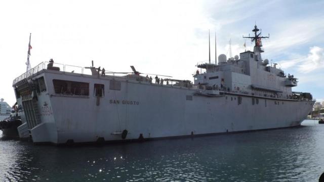 El buque anfibio San Giusto de la Marina Italiana