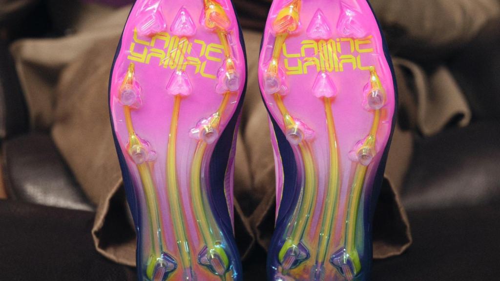 Las nuevas botas de Adidas para Lamine Yamal (2)