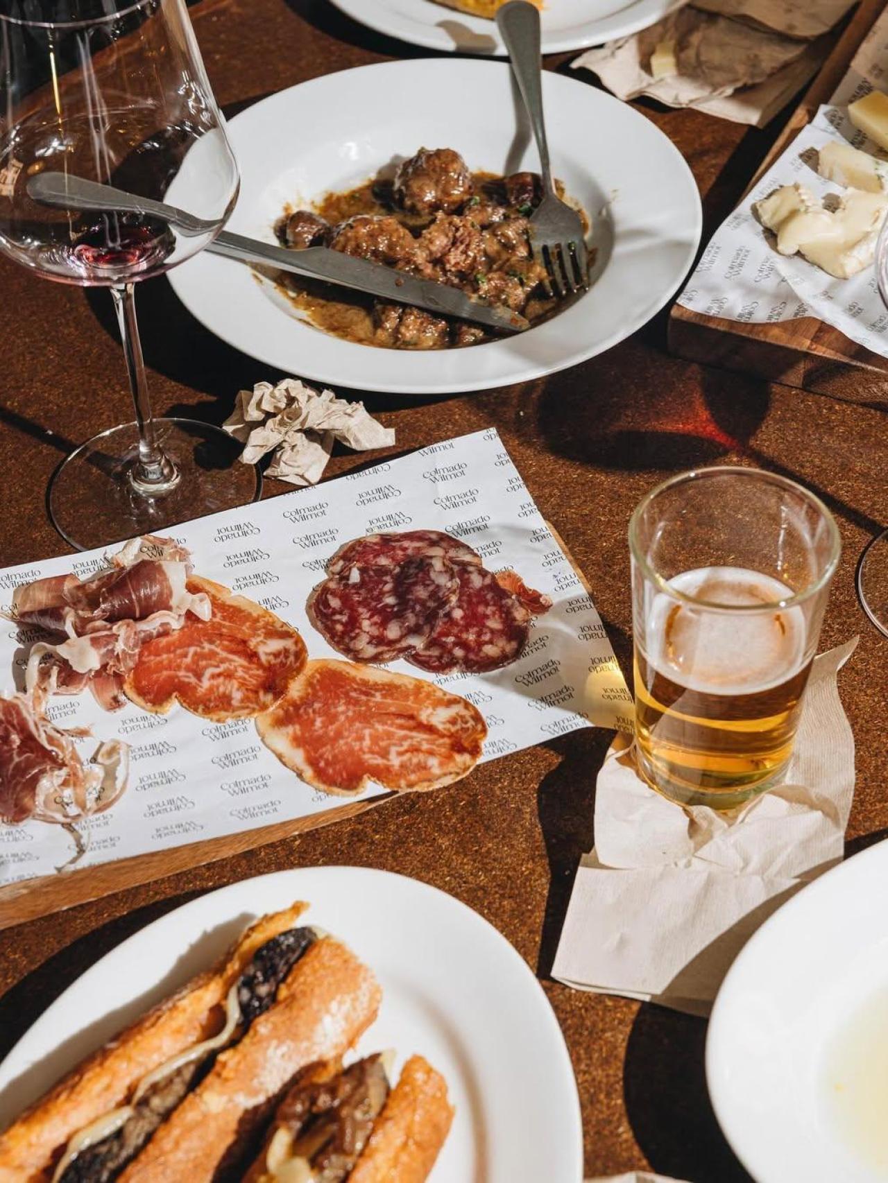 Un plato del restaurante Colmado Wilmot de Barcelona