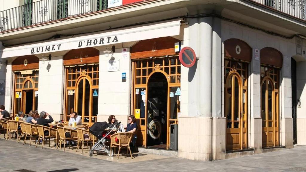 Terraza del bar Quimet d'Horta, ubicado en el barrio de Horta