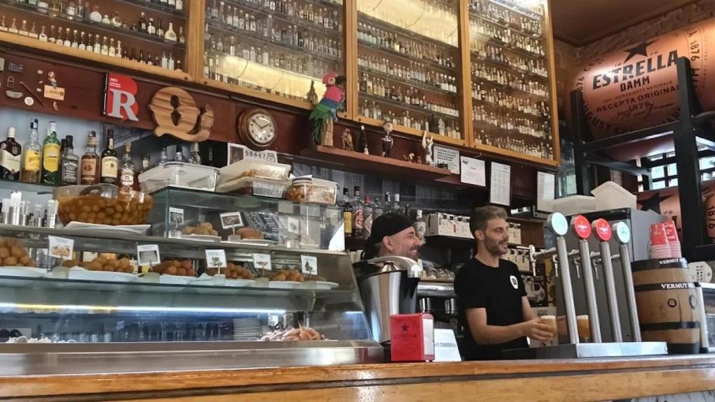 Barra de El Quimet d'Horta, el popular restaurante de Barcelona