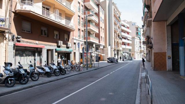 La calle Constitutció en Barcelona