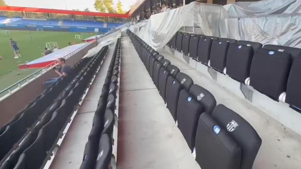 Los asientos Vip del Johan Cruyff, instalados para el Gamper