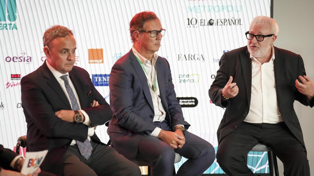 Àngel Díaz, vicepresident d'Amics de la Rambla i responsable d'Observatori Rambla, Javier Cottet, CEO de Cottet i soci de Comerti, i Gabriel Jené, president de Barcelona Oberta