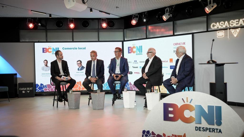 Rubén Pacheco, cap de redacció de Metrópoli Oberta, Gabriel Jené, president de Barcelona Oberta, Javier Cottet, CEO de Cottet i soci de Comertia, Àngel Díaz, vicepresident d'Amics de la Rambla i responsable d'Observatori Rambla i Màxim López, gerent de Comerç, Restauració, Alimentació i Mercats