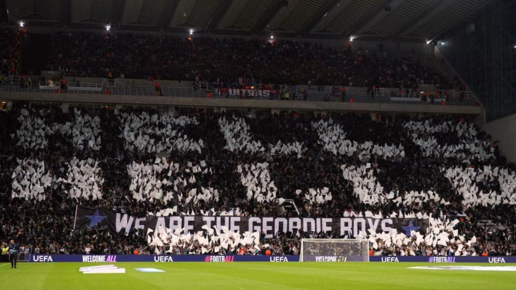 Aficionados del Newcastle en Saint James Park