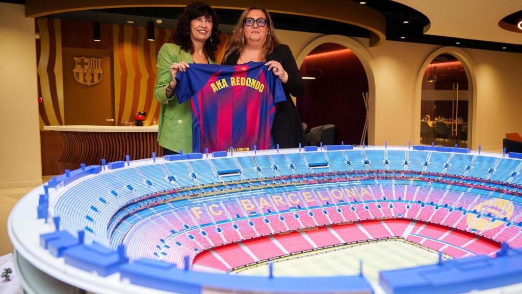 Ana Redondo, Ministra de Igualdad del Gobierno de España, y Elena Fort, vicepresidenta institucional del Barça