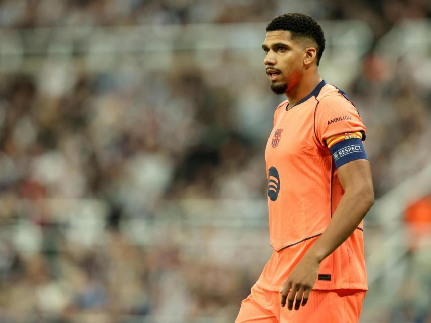 Ronald Araujo, en Newcastle