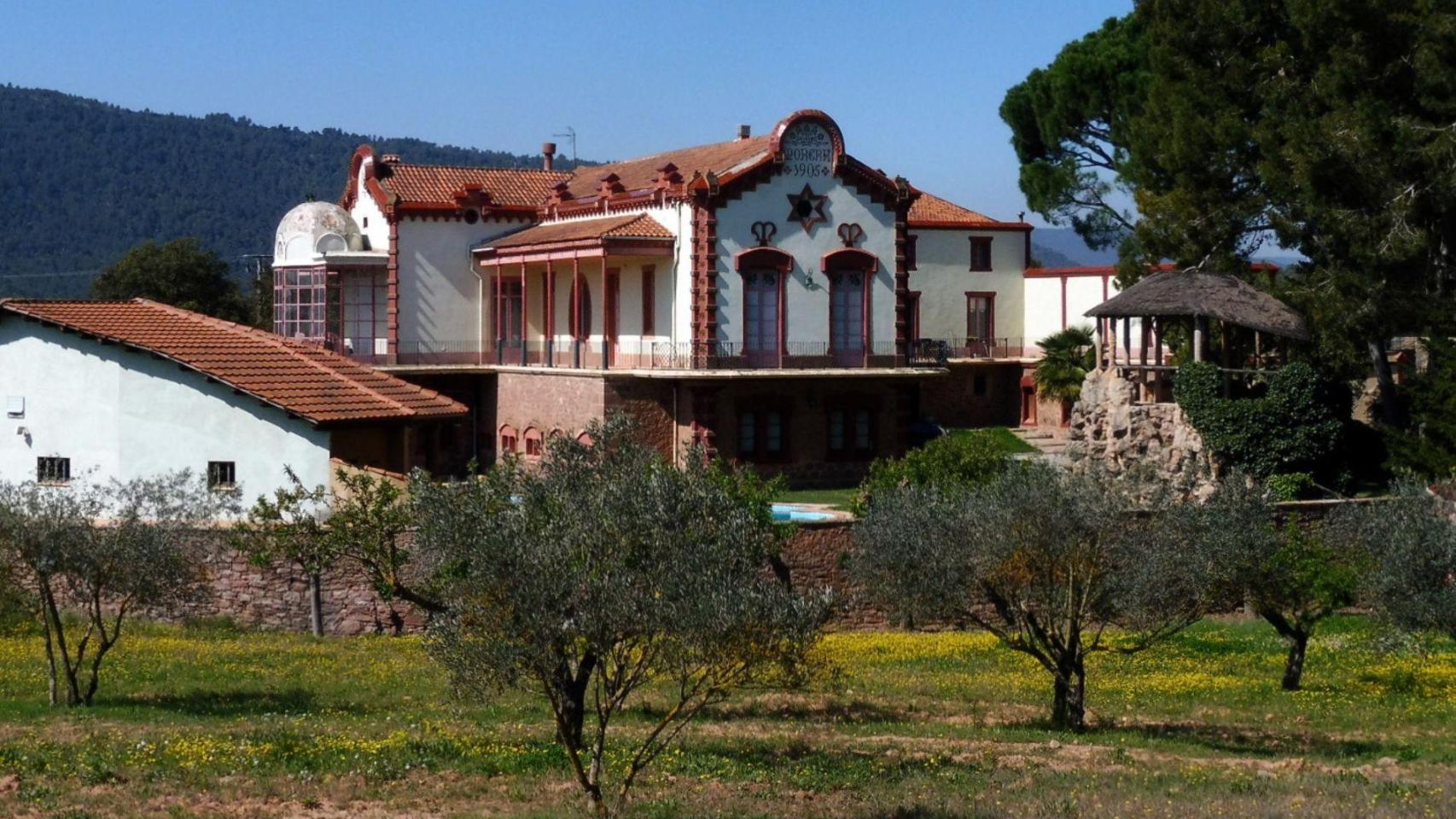 La casa modernista catalana imposible de vender, Mas Morera
