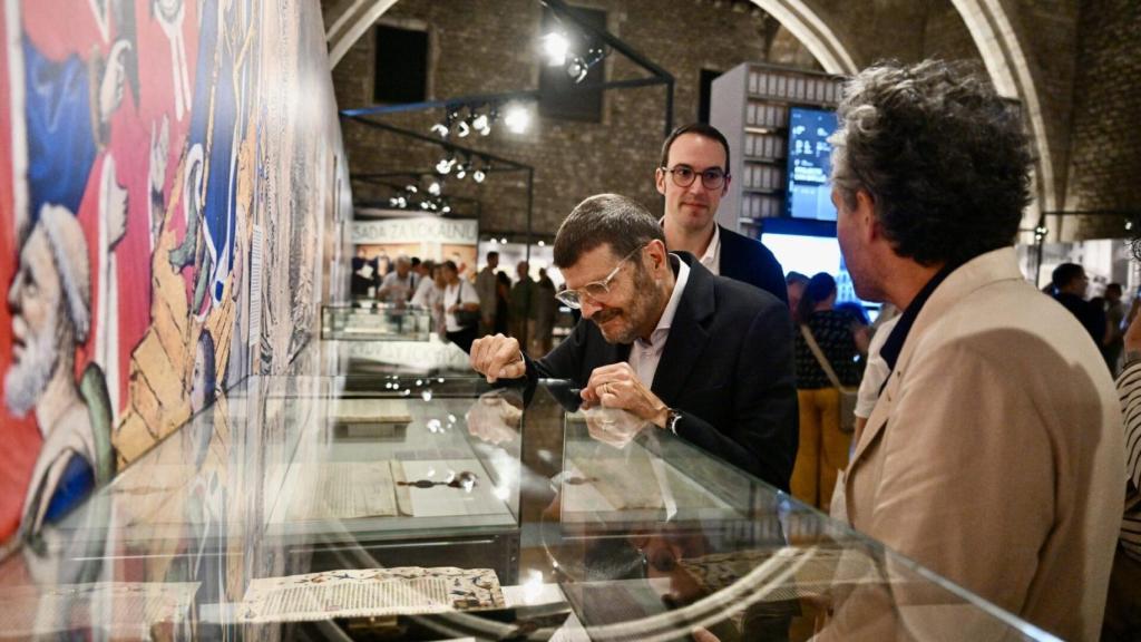 El teniente de alcalde de seguridad, Albert Batlle, en la exposición