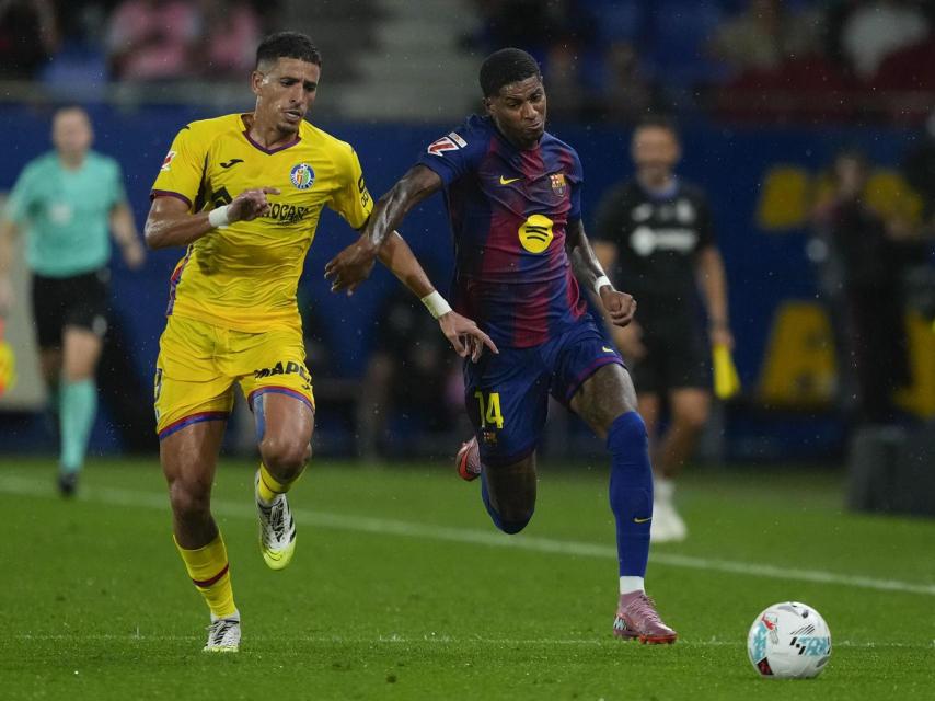 Rashford controla el balón contra el Getafe