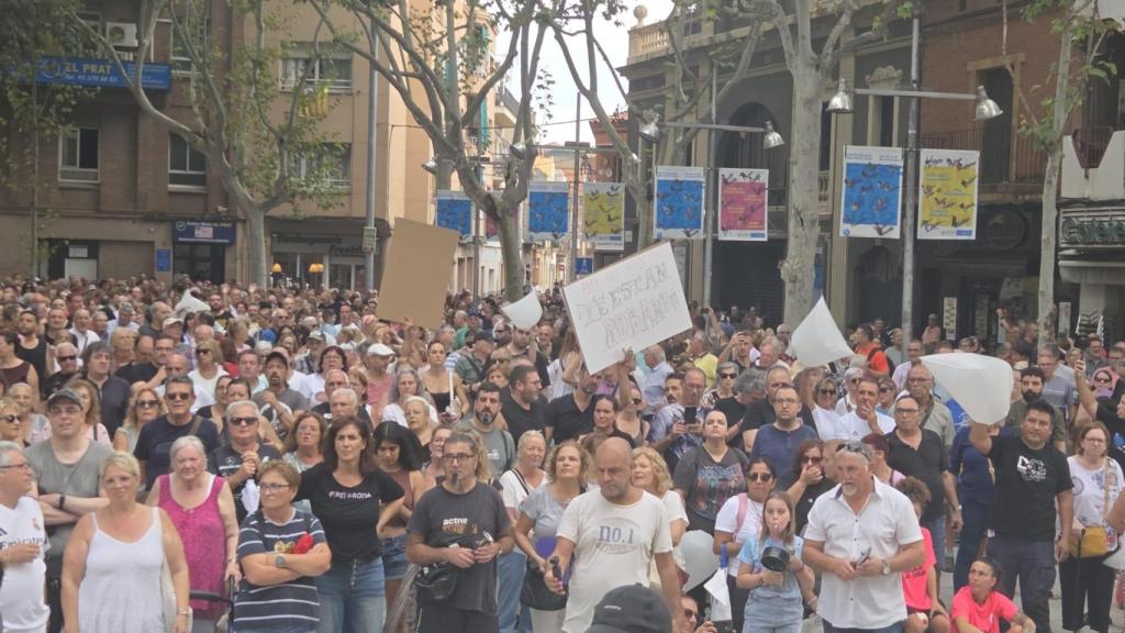 Manifestación en El Prat contra la nueva tasa de reciclaje