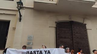 Manifestación en El Prat contra la nueva tasa de residuos