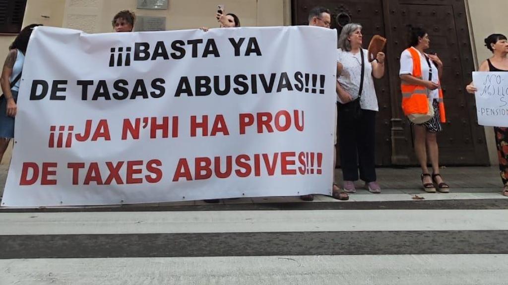 Manifestació a El Prat contra la nova taxa de residus