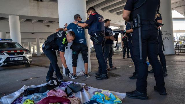 Operativo de este lunes contra el mercado de la miseria entre Badalona y Sant Adrià