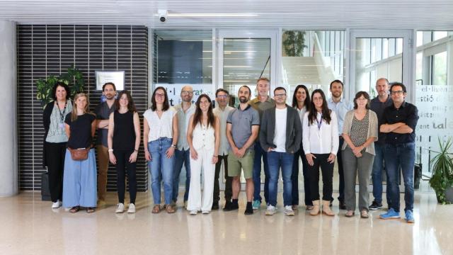 Participación de los representantes de las entidades colaboradoras en la reunión de lanzamiento del proyecto 'DECIDEIX' en la sede de Eurecat de Manresa