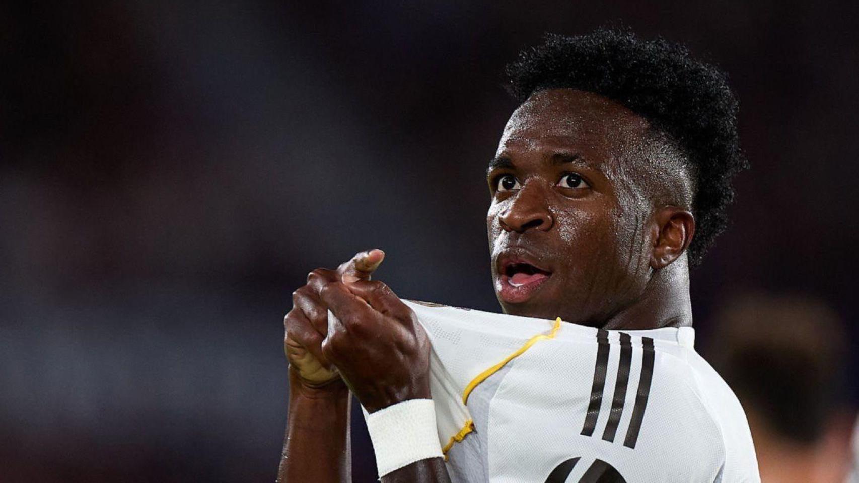 Vincius Jr celebra su gol ante el Levante